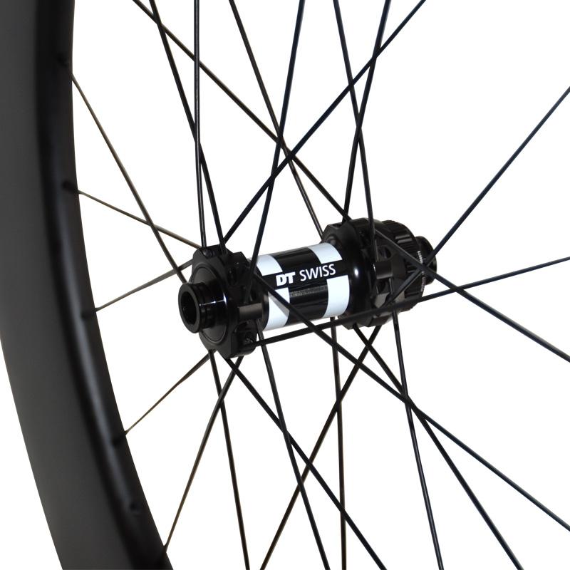25mm wide 88mm deep road bicycle wheels 700c